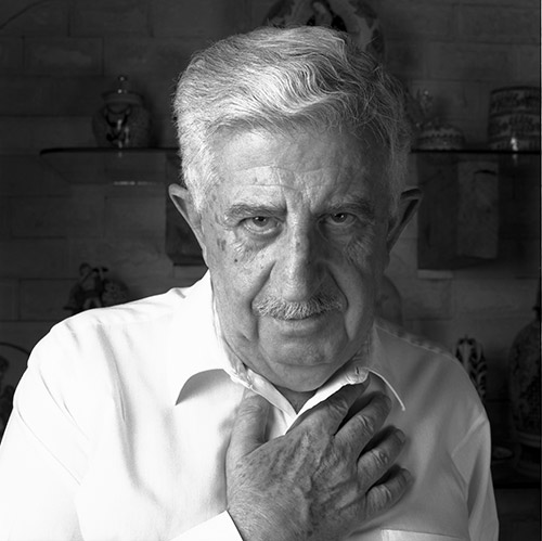 Héctor Azar